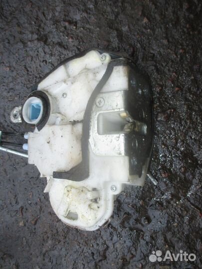 Замок двери задний правый (Honda Civic)