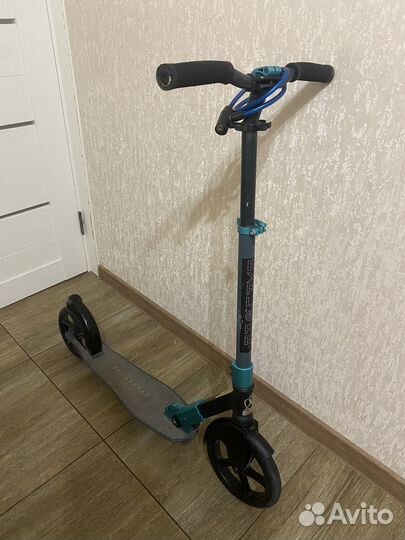 Самокат с большими колесами складной