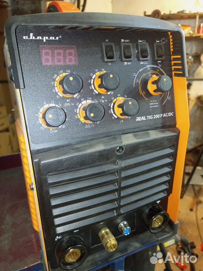 Сварочный аппарат Сварог real TIG 200 P AC/DC (E20