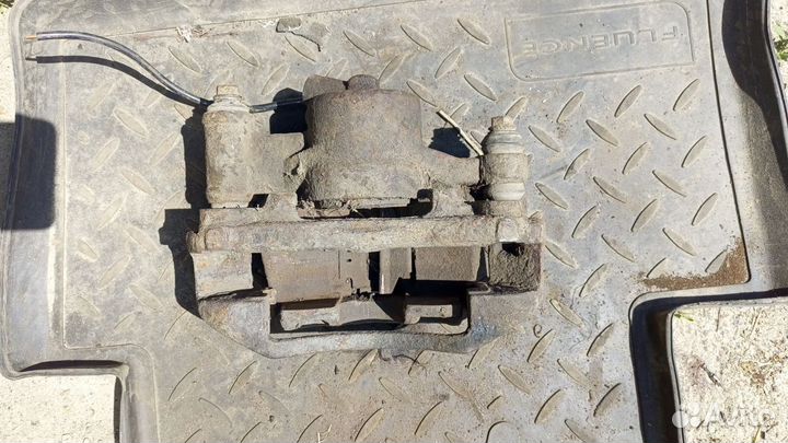 Суппорт передний mercedes-benz vito w638