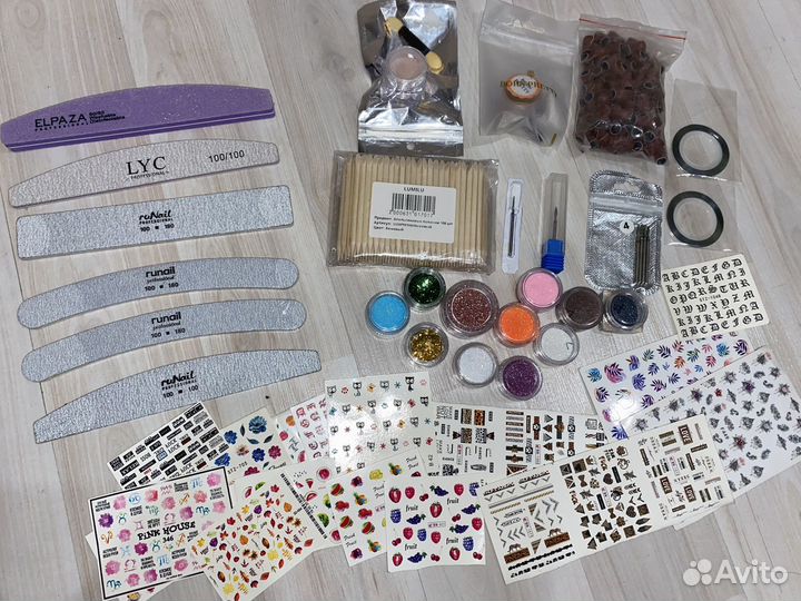 Продам все для маникюра