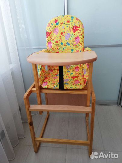 Детский стульчик для кормления