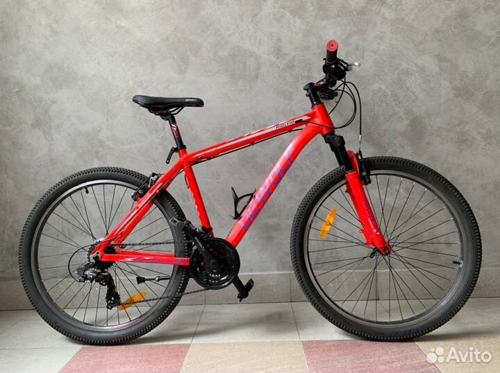 Продам женский велосипед 18 рама 26 колеса