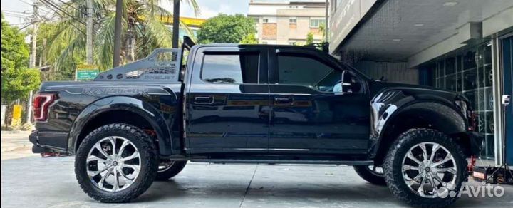 Диски Lexani lust R22 6x139.7 Cadillac Escalade