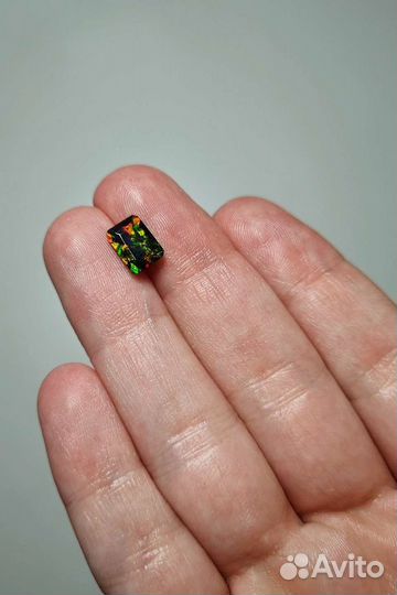 Черный эфиопский опал