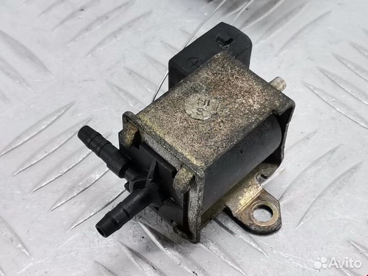 Клапан вакуумного управления Audi A4 B5 рест. 2001