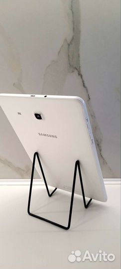 Планшет Samsung Galaxy Tab E