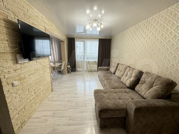 3-к. квартира, 80,2 м², 1/10 эт.