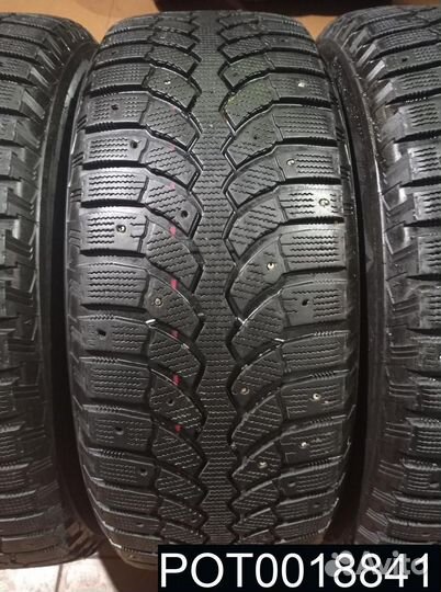 Bridgestone Blizzak Spike-01 235/60 R18 99R