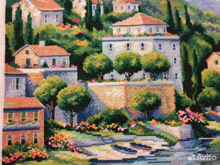 Картина, вышитая крестом