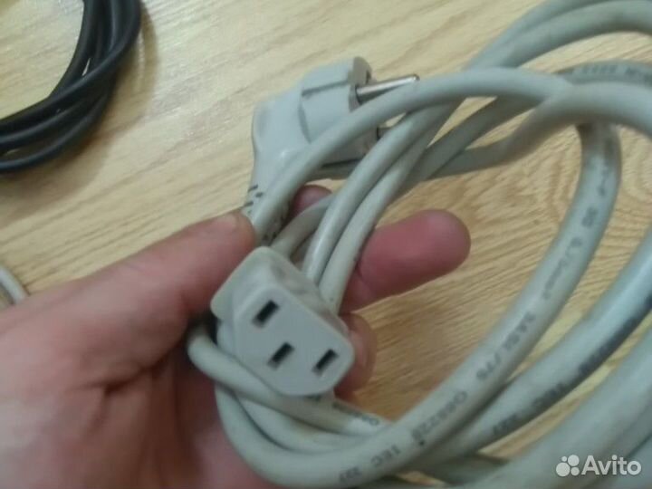 Сетевой кабель