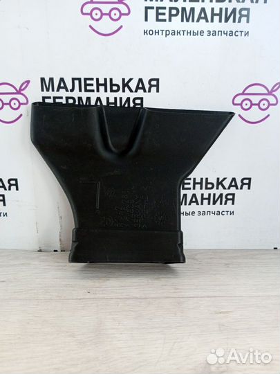 Воздуховод левый BMW M5 F90 G30 2017 51477375761