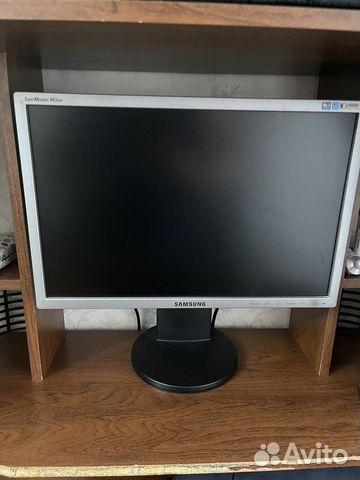 Монитор Samsung 943NW