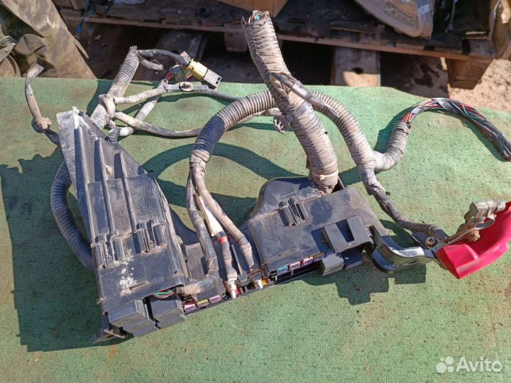 Блок предохранителей Джили эмгранд EC7 1.8 л 2013г