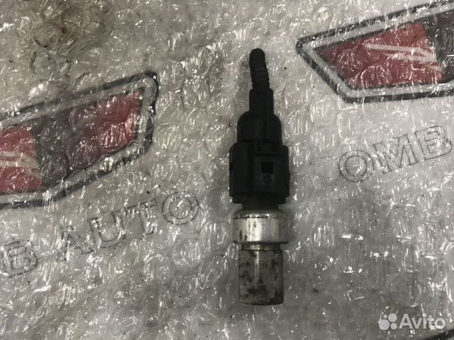 Датчик давления A/C Фольксваген Гольф 6