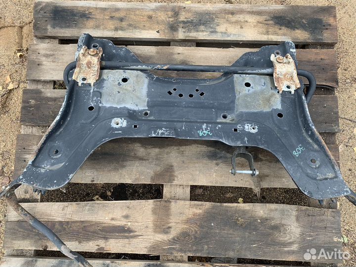 Подрамник передний Пежо 308