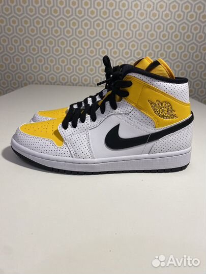 Кроссовки Nike Jordan 1 mid