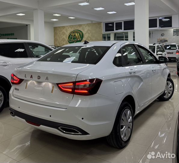 LADA Vesta 1.6 МТ, 2023, 900 км