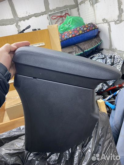 Подлокотник mitsubishi outlander 3