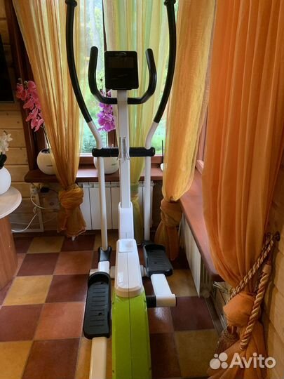 Эллиптический тренажер Halley Fitness ST