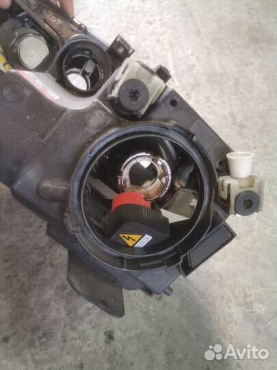 Mazda 6 gg правая фара ксенон до 05г