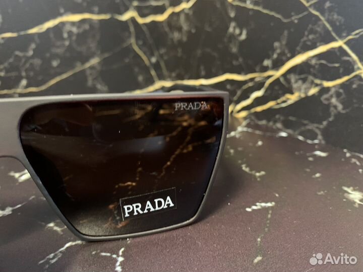 Солнцезащитные очки мужские Prada с поляризацией