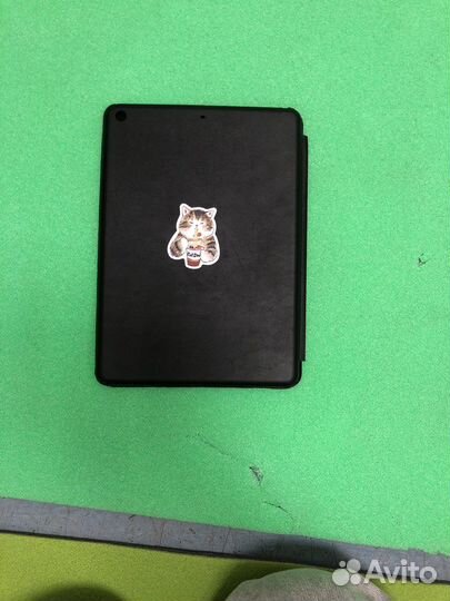 iPad 2017 5-е поколение (чехол в подарок)