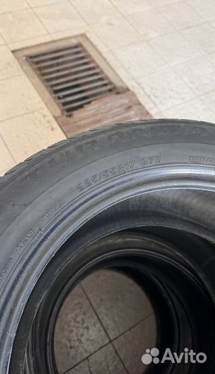 Bridgestone Turanza T001 225/55 R17