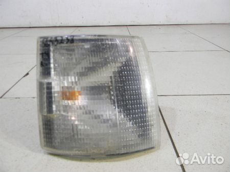 Поворотник правый