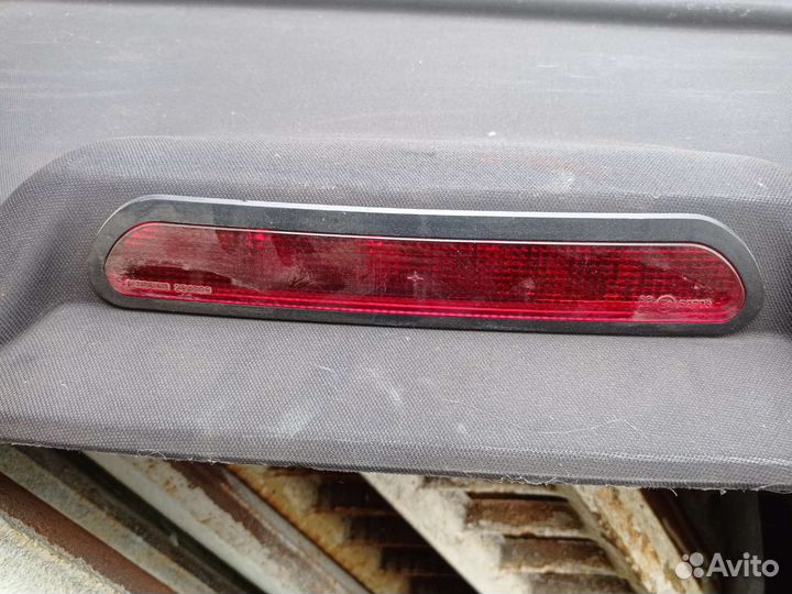 Задняя полка стоп сигнал Fiat Linea