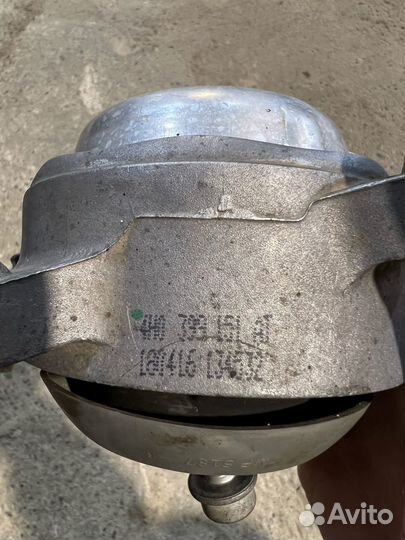 Подушка крепления кпп левая для Audi A8 D4/4H (200