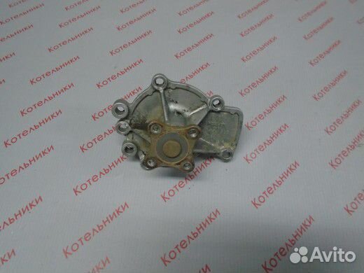 Nissan 21010-70J00 Насос водяной
