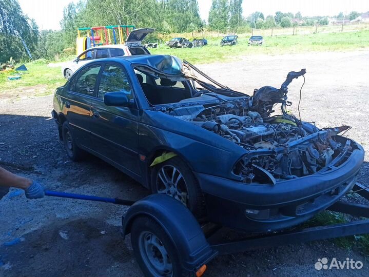 Разбор toyota avensis
