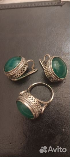 Серебряные серьги и кольцо с хризопразом