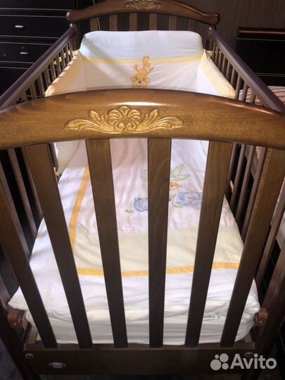 Продаётся детская кроватка