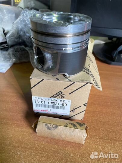 Поршень toyota land cruiser 200 1vdftv rh