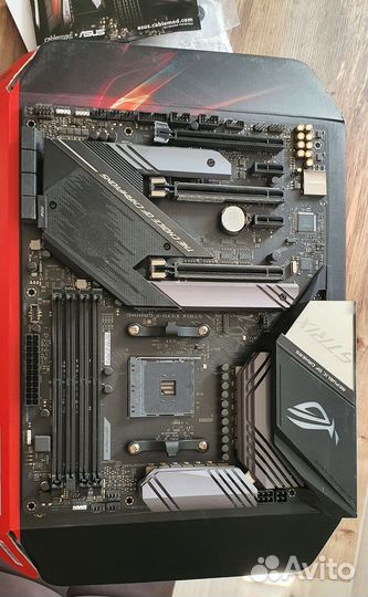 Материнская плата Asus ROG Strix X570-F Gaming