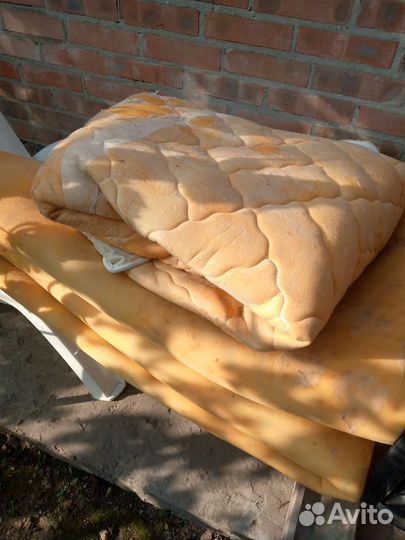 Отдам поролон и кокосовую койру от матраса 140*200