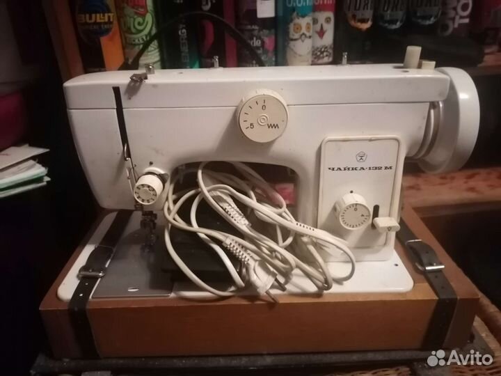 Швейная машинка чайка 132м