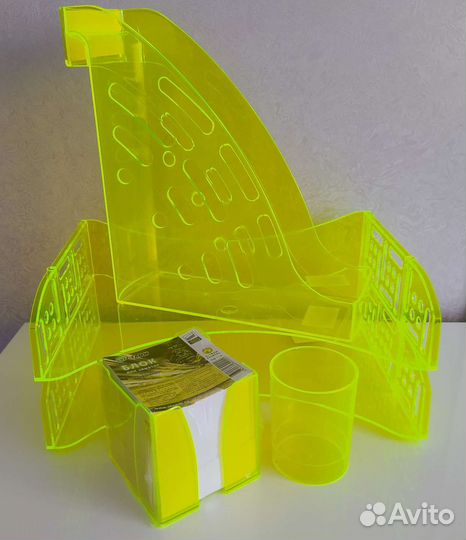 Настольный канцелярский набор