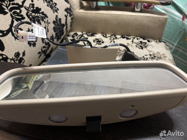 Зеркало заднего вида салонное