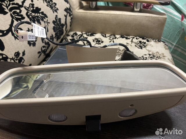 Зеркало заднего вида салонное