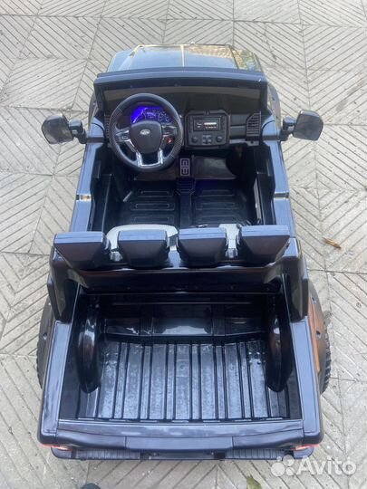 Детский электромобиль Ford