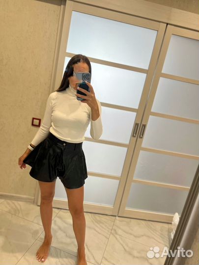 Кожаные шорты