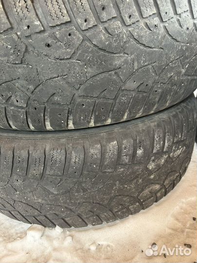 Pirelli Carrier 235/65 R17 108