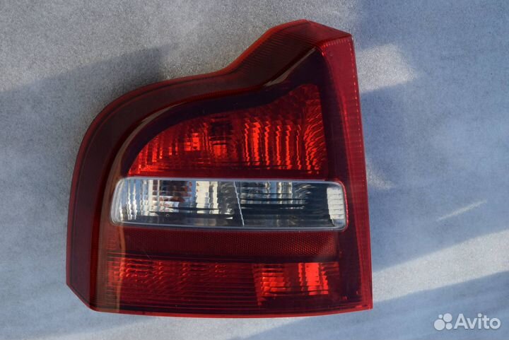 Фонарь задний левый Volvo S80 2002 8643507