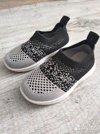 Сандали, ботинки, кроссовки