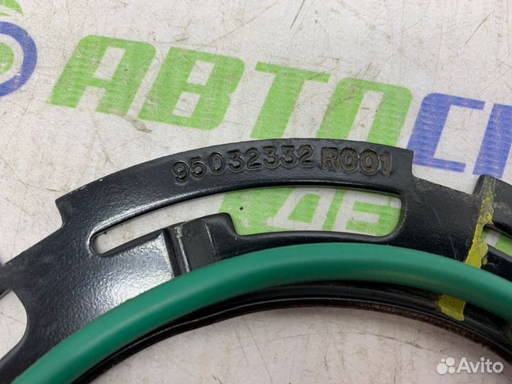 Фиксатор топливного насоса Opel Mokka кроссовер