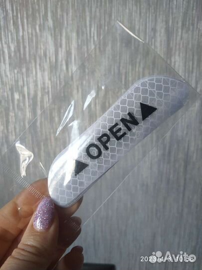 Наклейки на авто