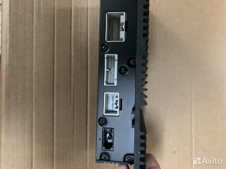 Усилитель звука магнитолы Вольво хс90